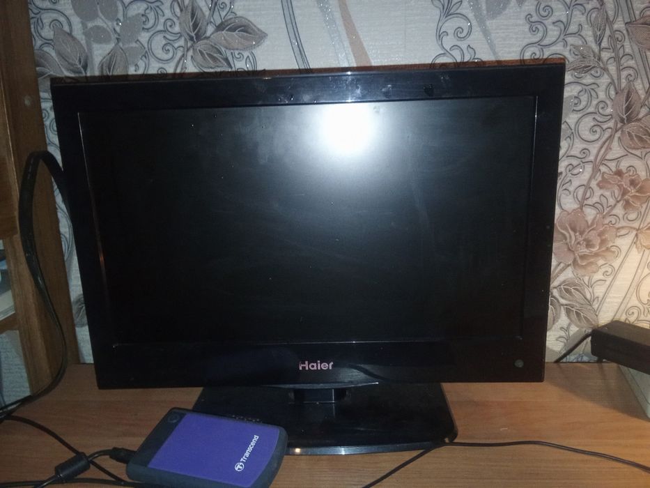 Монитор Haier le19c600