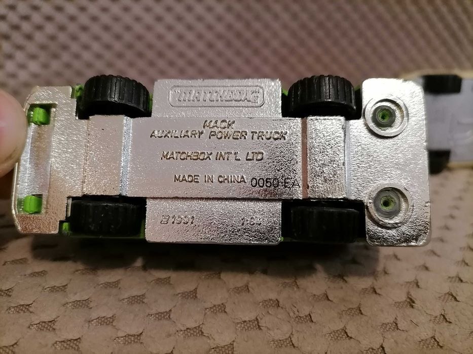 SIKU и Matchbox редки колички