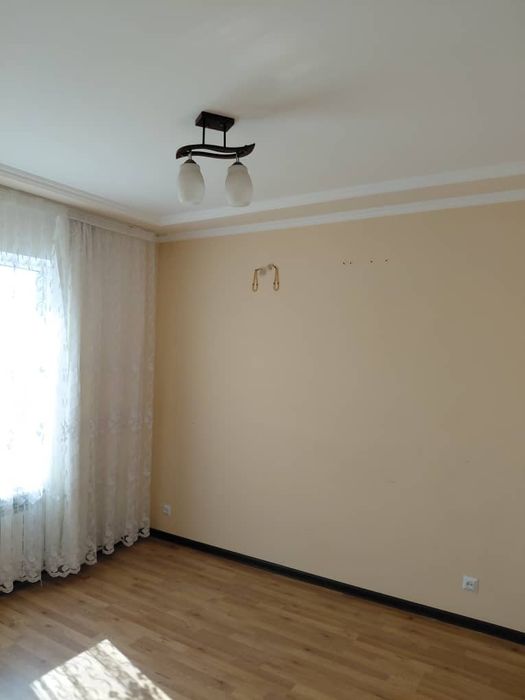 Продаётся 2-х комнатная квартира в центре Кибрая