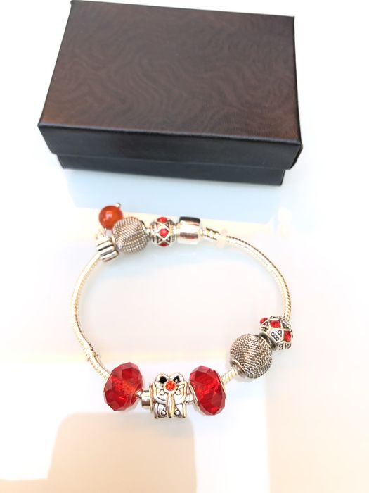 Bratara argint cu pietre roși