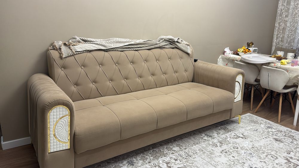 Продам диван 2,5 метра б/у