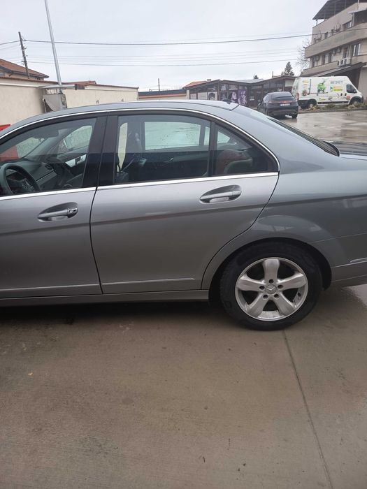 Мерцедес220 авангард