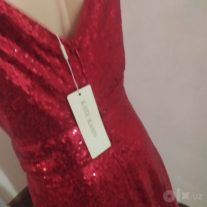 Продаётся вечерное новое платье импортное