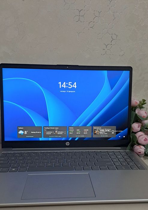 HP 15 – Yangi holatda, 1 oy ishlatilgan! Komplekt bilan!