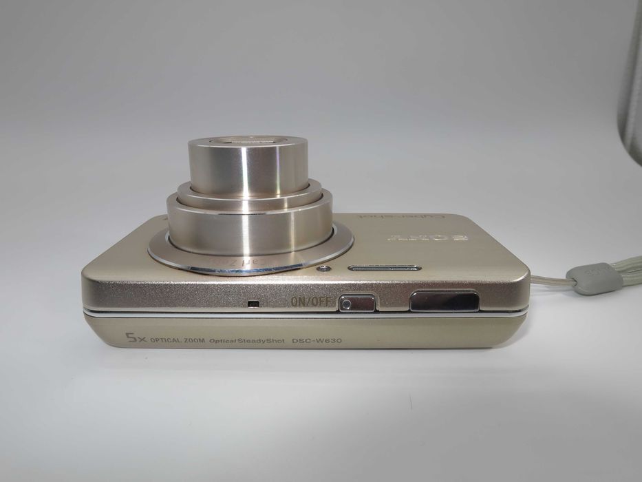 Sony Cyber-shot DSC-W630 ултра компактен и стилен фотоапарат, цифрова камера в отлично състояние като НОВА,  16MP и 5х оптично увеличение
