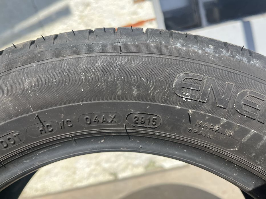 4 бр. летни гуми 205/55/16 Michelin DOT 2915 4,5-5,5 mm