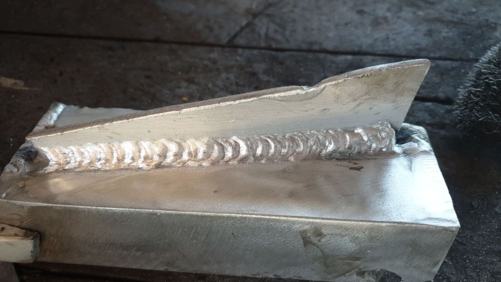 Aparat de sudura aluminiu KEMPPI pulse 300 amperi Esab Fronius