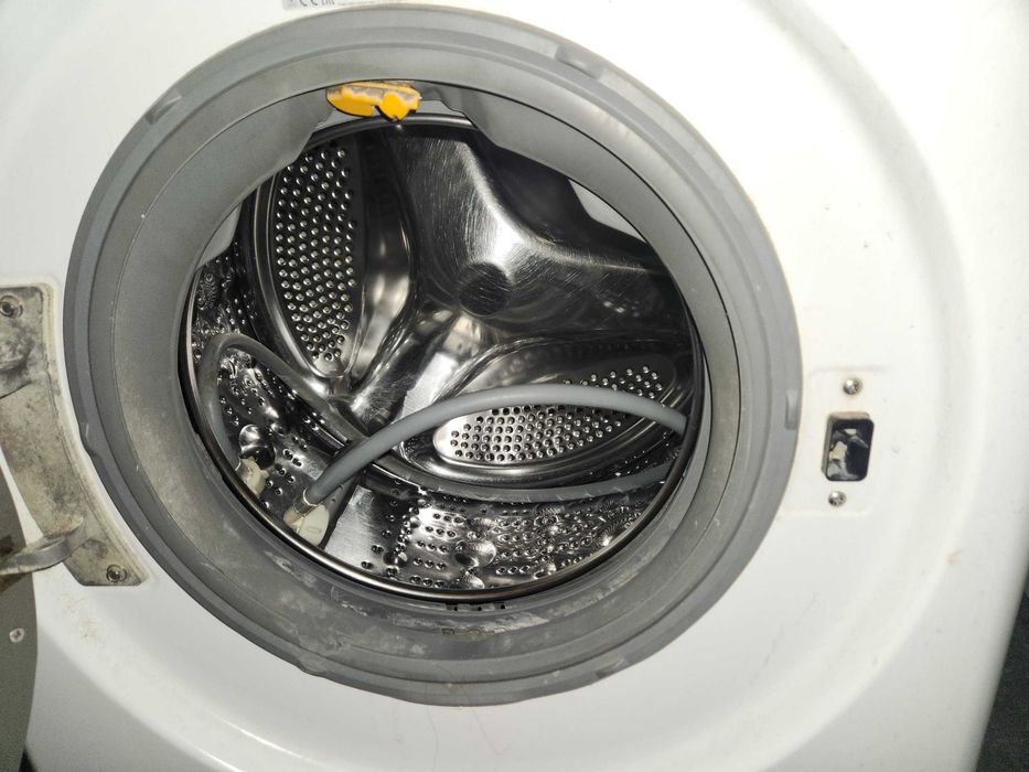 Продаю Стиральная машинка Автомат LG 7 Invertor