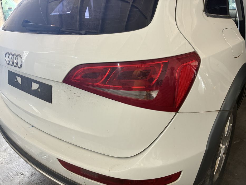 Tripla lampa stop spate audi q5 8R stanga dreapta