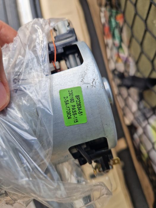 Продам мотор от пылесоса 1600 мощность