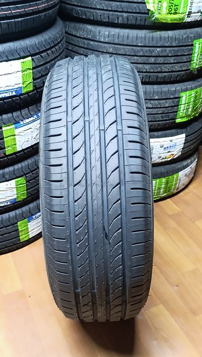 235/60R18   GOLDEN  CROWN