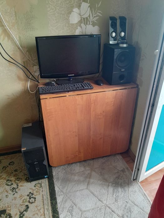 Продам срочно  кампютер