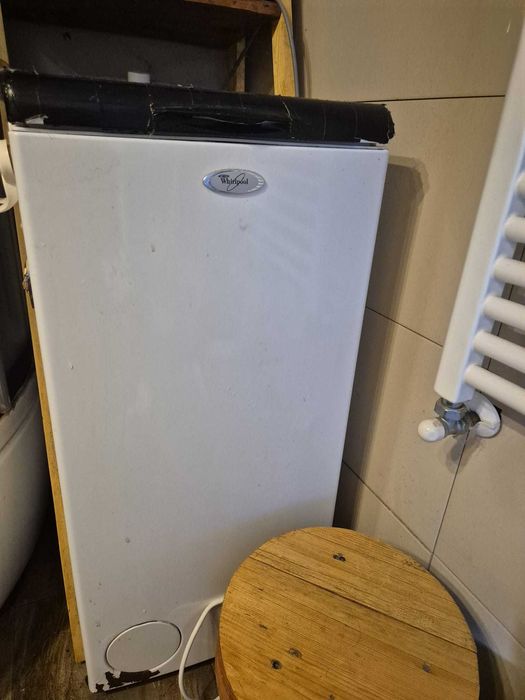 Mașina de spălat rufe  Whirlpool pentru piese