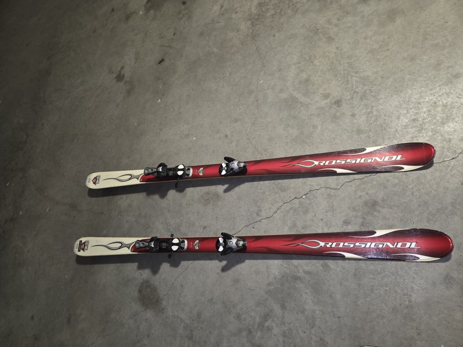 Vand schiuri Rossignol Bandit B1 in stare buna