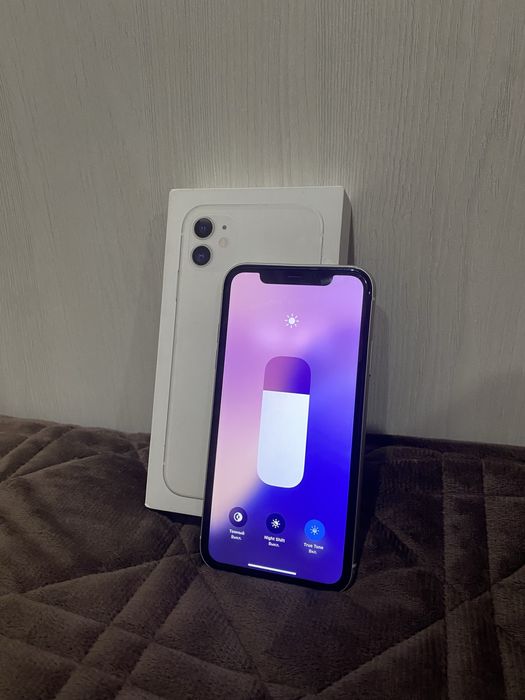 Продам Айфон 11 128gb