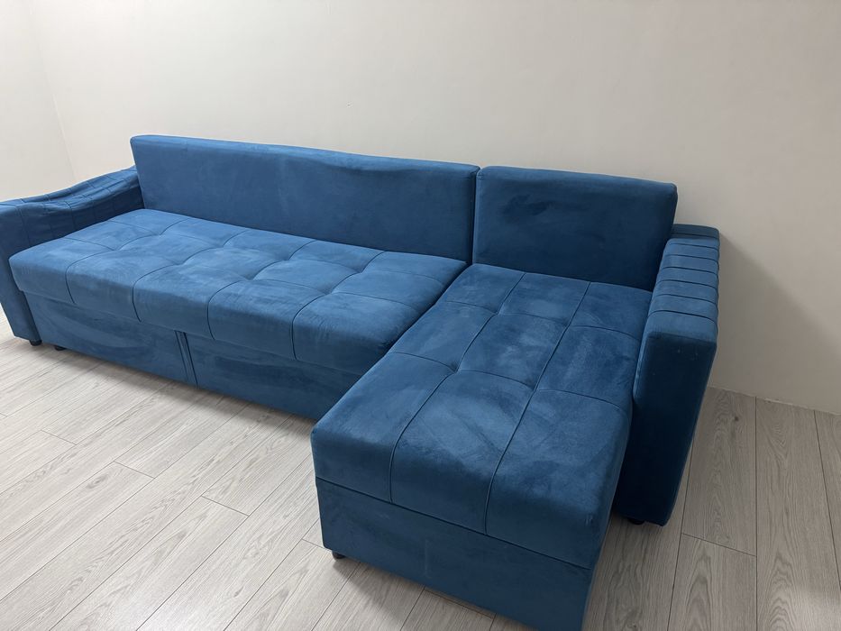 Продаю диван 2.2 метра