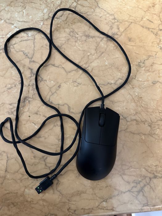 Vand mouse gaming razer deadadder v3 wired URGENT!!!