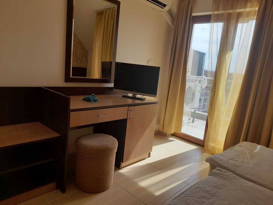 Дава се под наем Едностаен апартамент в Несебър - 38 кв.м за 102 € - Снимка #1