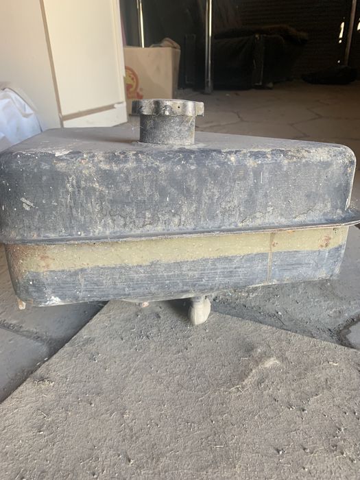 Продается масленой гидробак