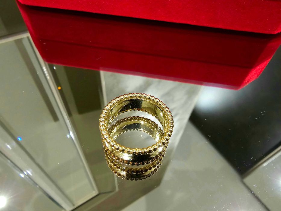 Van Cleef & Arpels VCA Gold Perlée Signature Logo Дамски Пръстен