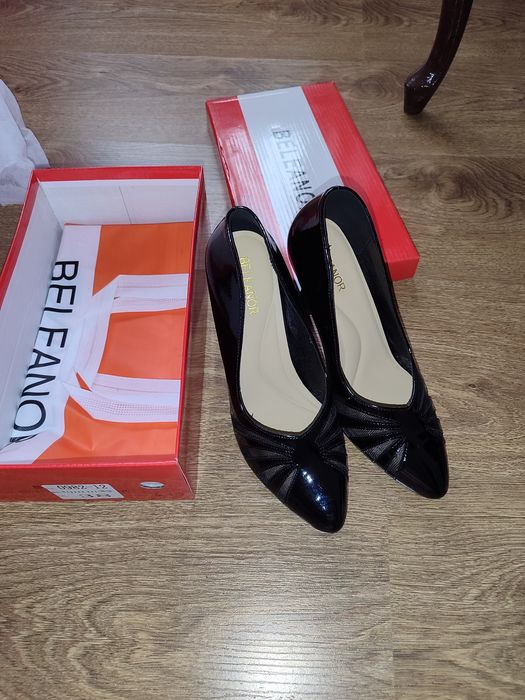Продам женские туфли BELANOR