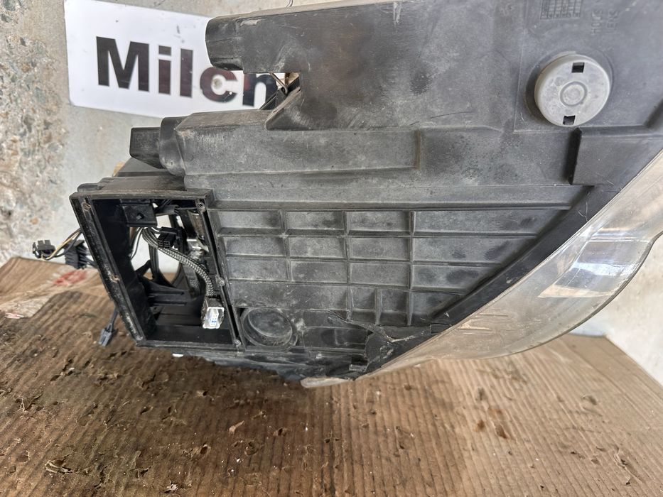 Фар от фв пасат 6 ксенон / vw passat 6