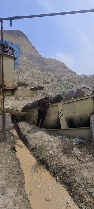 Дробилка ускуналари сотилади комплект