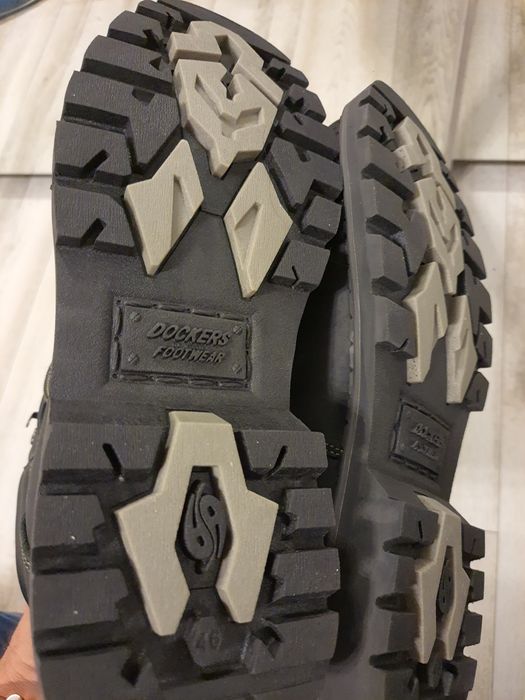 Bocanci noi piele integral!