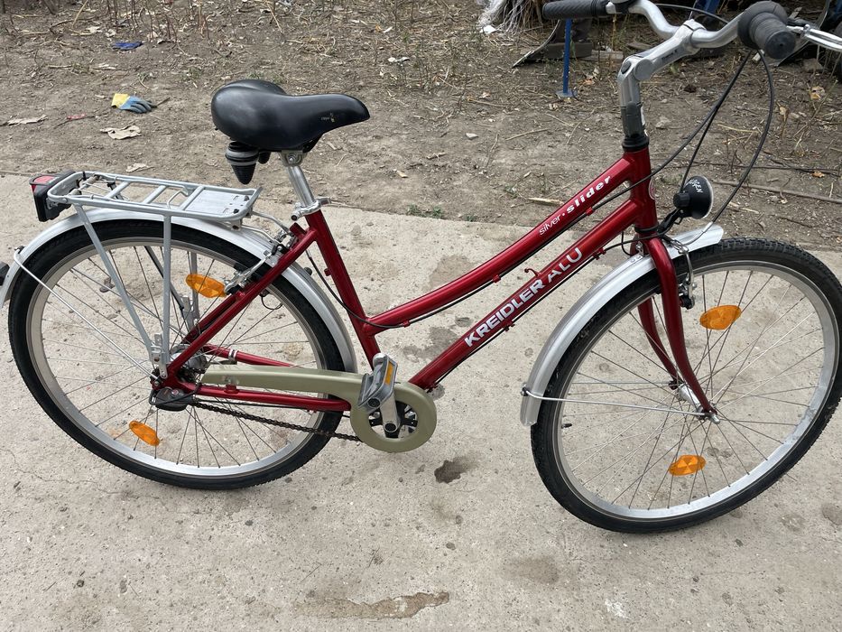 Bicicleta dama roti 28 2 modele una noua