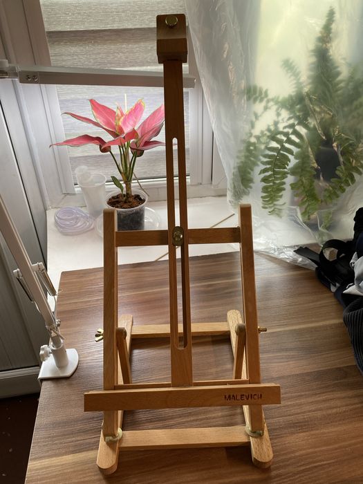 Мольберт настольный регулируемый