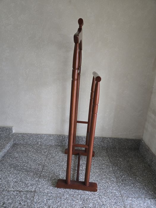 Вешалка для одежды