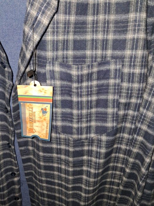 Фирменный рубашка.Весна.