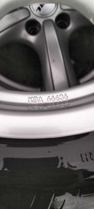 Продавам джанти с гуми Michelin 205/60 R16