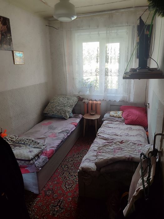 Срочно! Продаётся 2/2/2 квартира. 58 Военный городок.