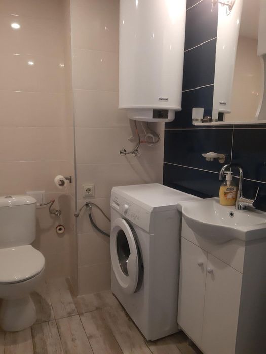 Дава се под наем Двустаен апартамент в Варна, Център - 70 кв.м за 598.23 € - Снимка #6