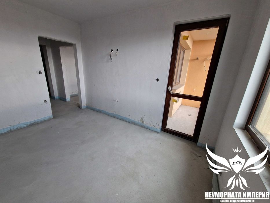 Продавам нов тристаен 91кв. ет. 3 в гр.Асеновград, кв.Стадиона