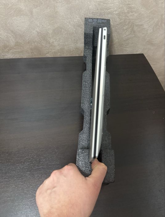 XPS 9320 PLUS 32 GB DDR 5 TouchScreen 4K  i7-1360P NOU Garantie 1 AN