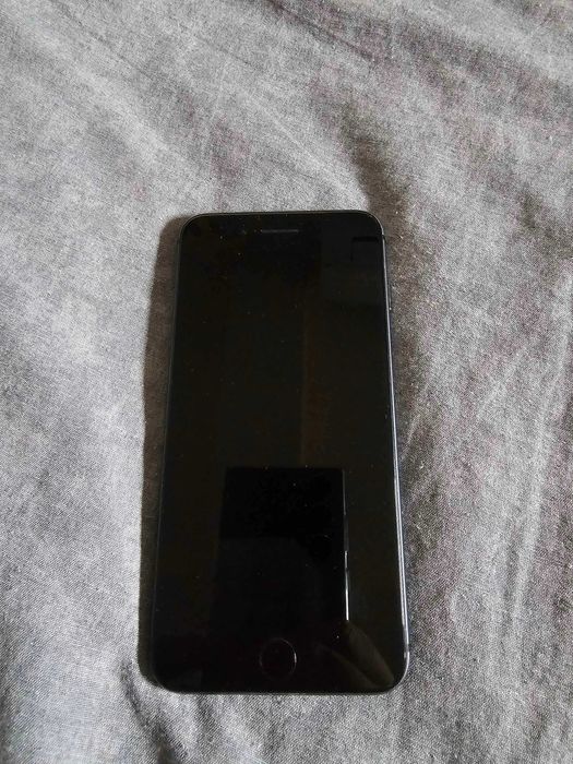 IPhone 8 Plus 64GB, НОВА БАТЕРИЯ! с. Севар • OLX.bg