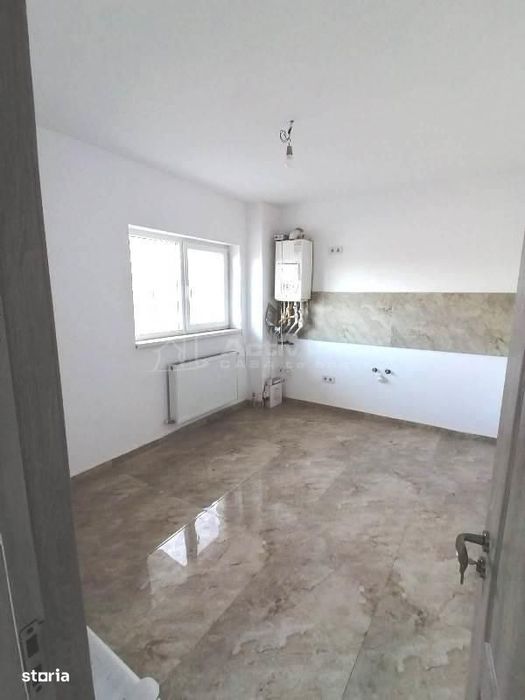 VANZARE - CASA SAU SPATIU COMERCIAL - Locuinta si sau Afacere - Vila