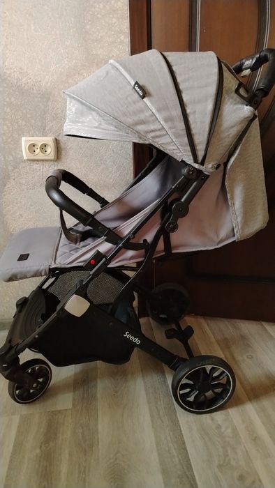 Продам детскую коляску чемодан