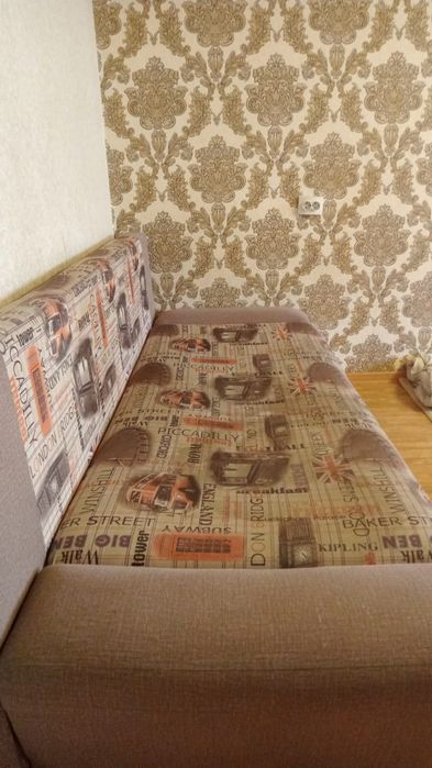 Продам диван хорошем состоянии б/у