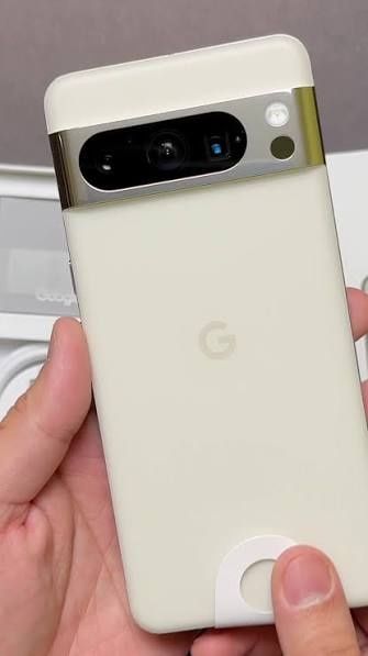 Google pixel 8 pro porcelain rangidan. Har joydan ham topa olmaysiz !