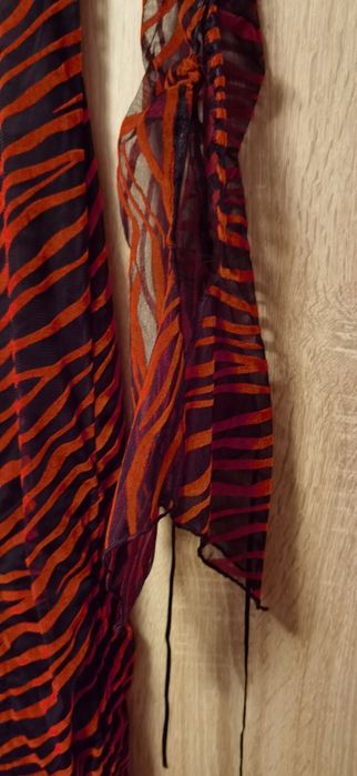 Rochie de seară, neagră cu dungi roșii, mar. S/M