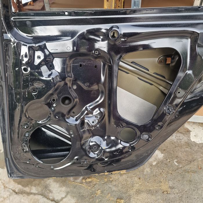 Audi A4 B9.5 face lift 2023 kombi задна дясна врата