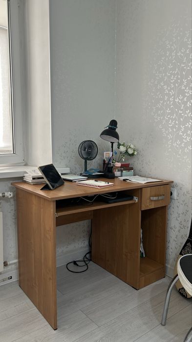 Компьютерге арналған стол