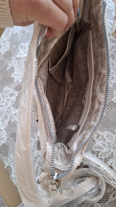 Нова Дамска чанта -25€