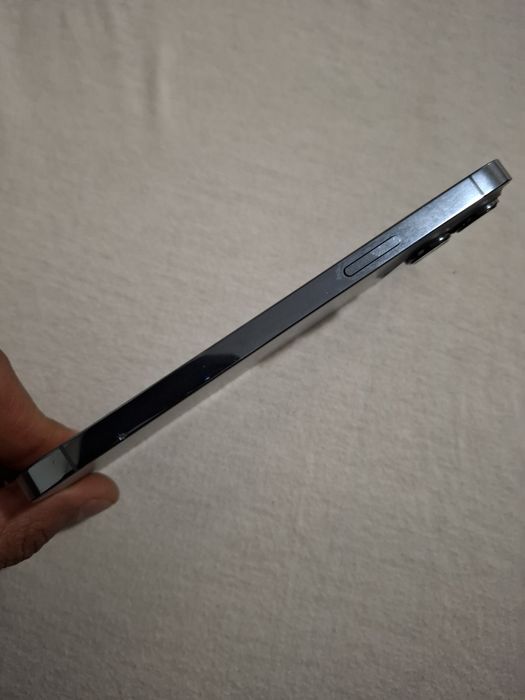 Vând iPhone 13 Pro Max 256