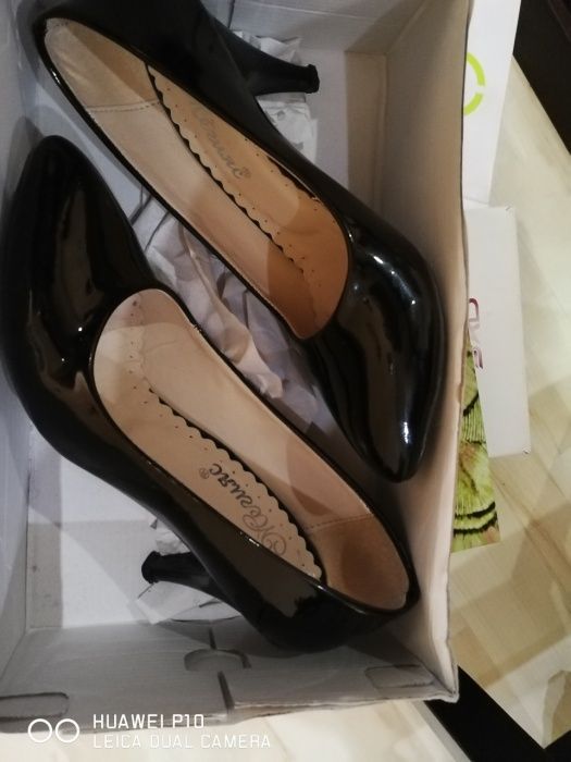 Дамски обувки и боти