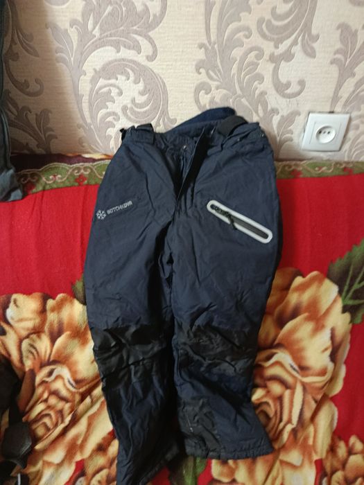 Продам детский куртки