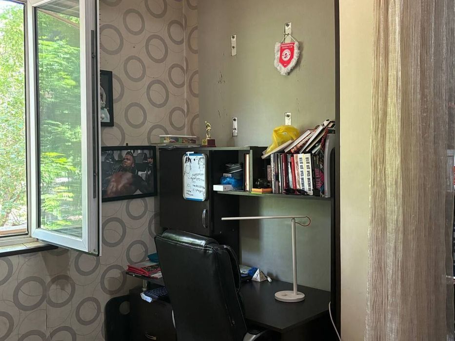 ~(Райхон) Чиланзар-8, 2/2/4, с ремонтом, мебелью и техникой~